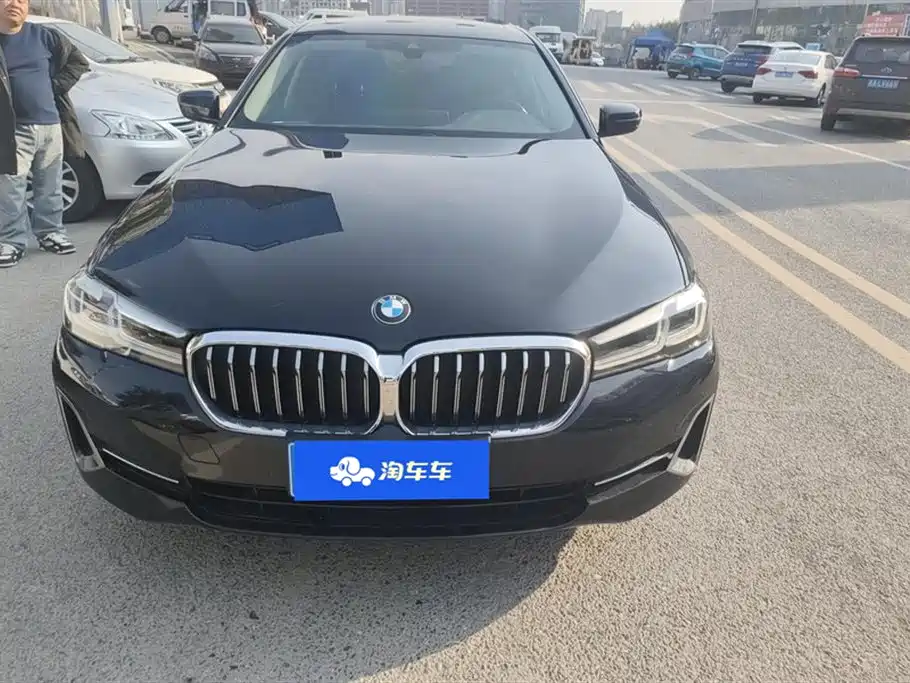 BMW 5 SERIES