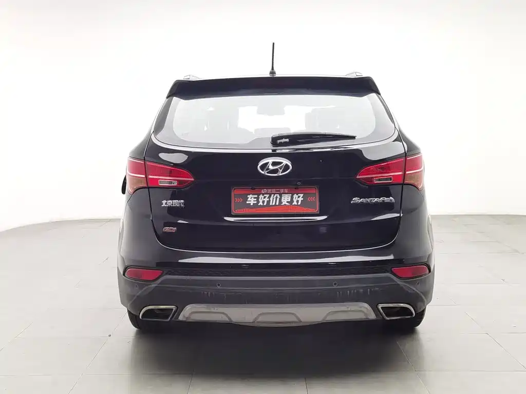 Hyundai Santa Fe 2014 2013 Model 2.4L Automatic 2WD Smart