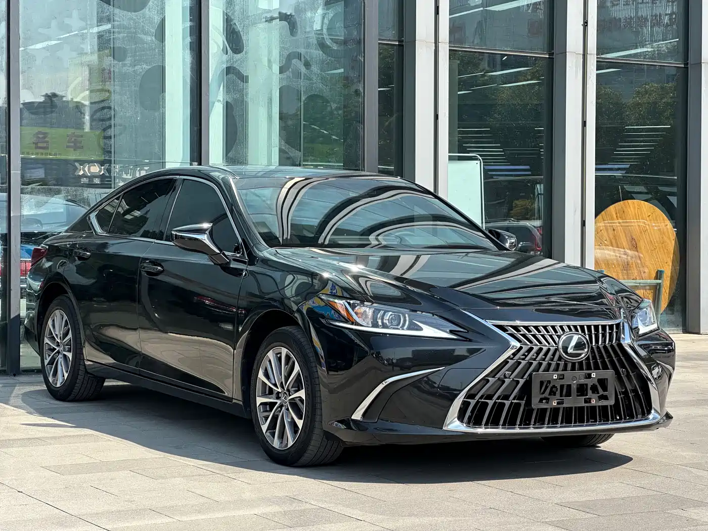 LEXUS ES
