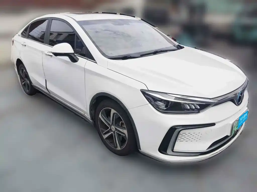 BAIC Beijing EU5 2018 2018 R500 Smart Wind Edition