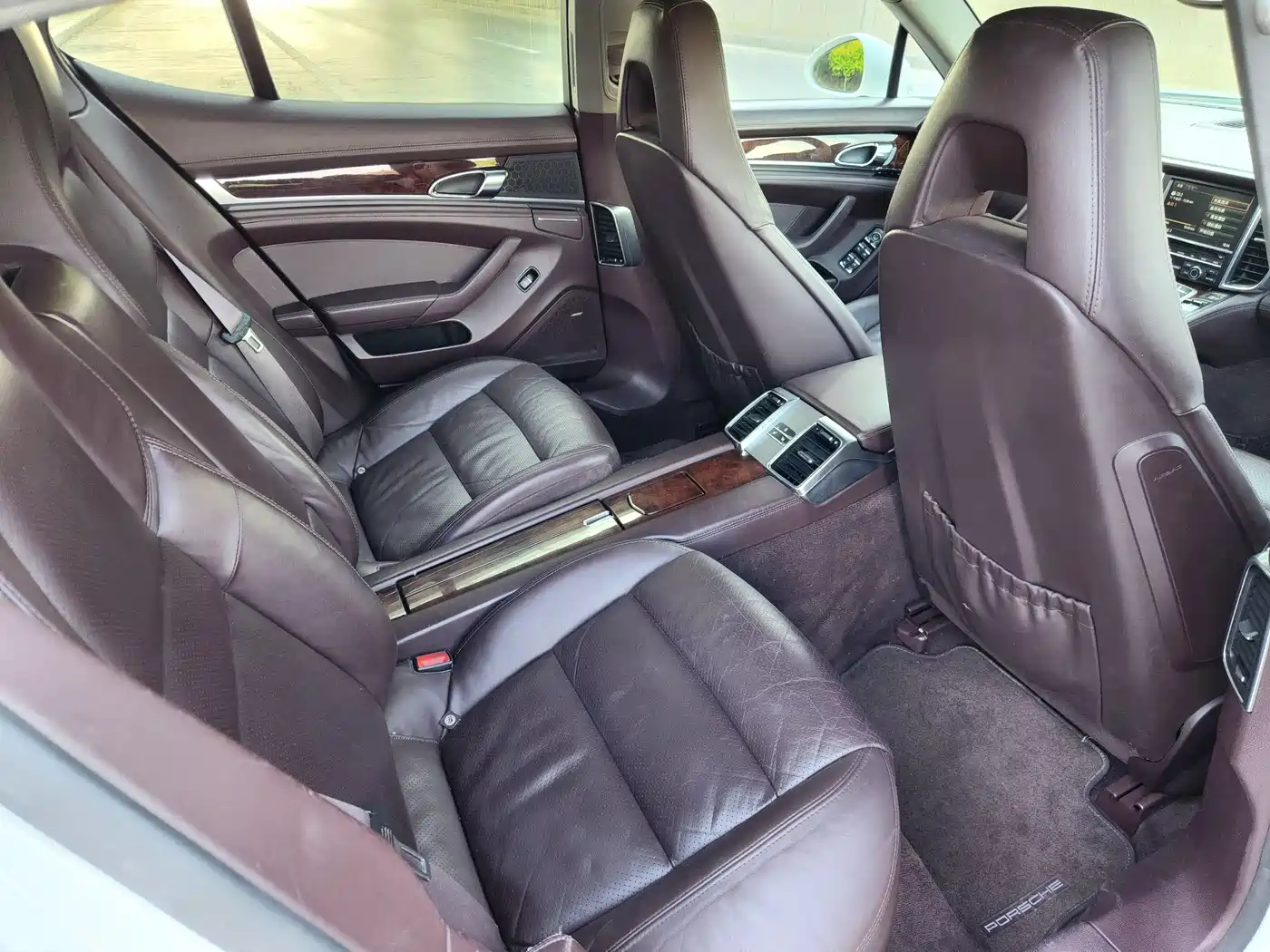 Porsche Panamera 2010 Panamera 4 3.6L фото 12