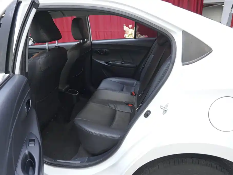 Toyota YARiS L Zhi Xiang 2017 1.5E CVT Charming Edition фото 16