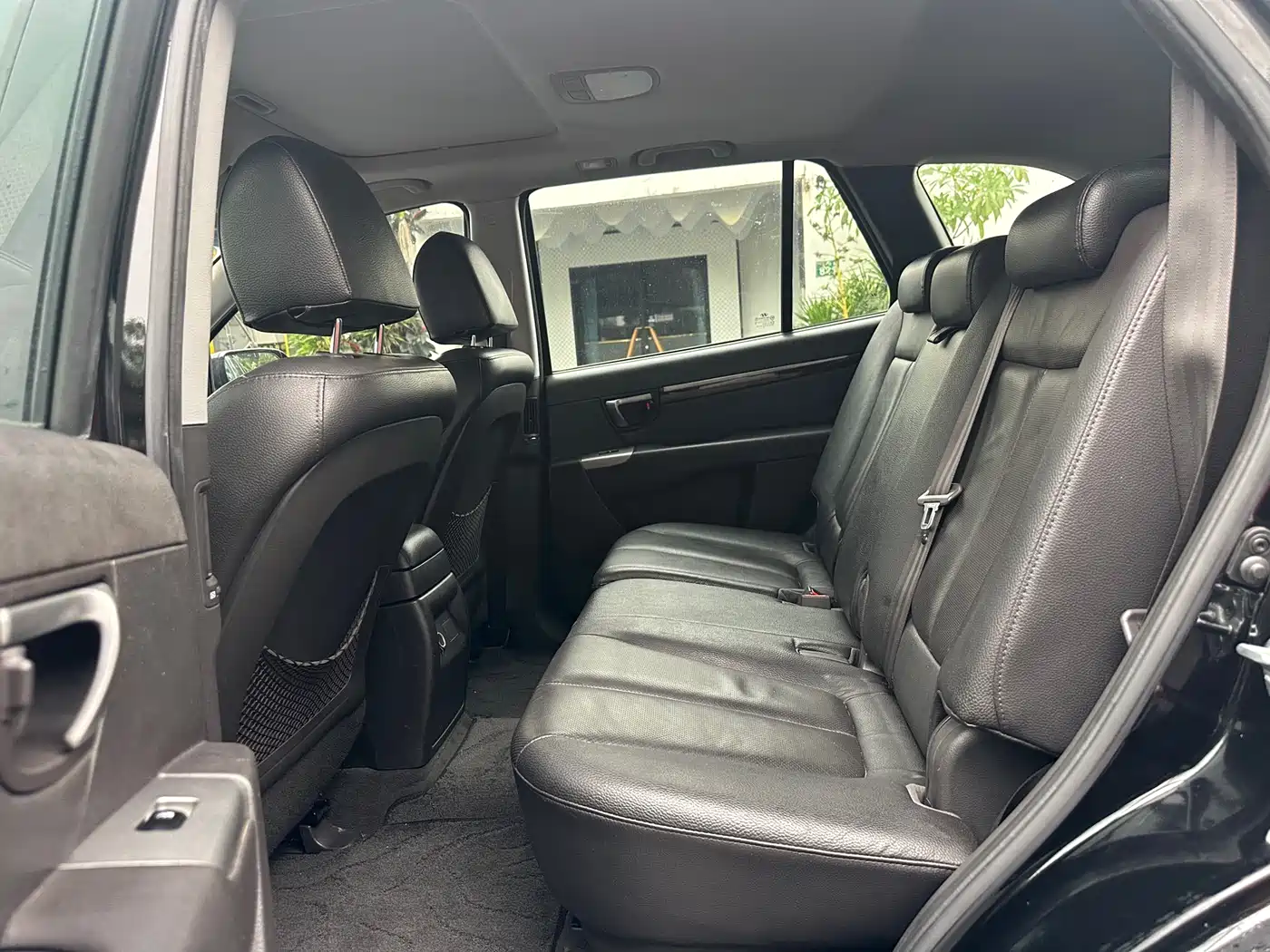 Hyundai Santa Fe Classic 2011 2.4 Premium 7-seat 2WD фото 12