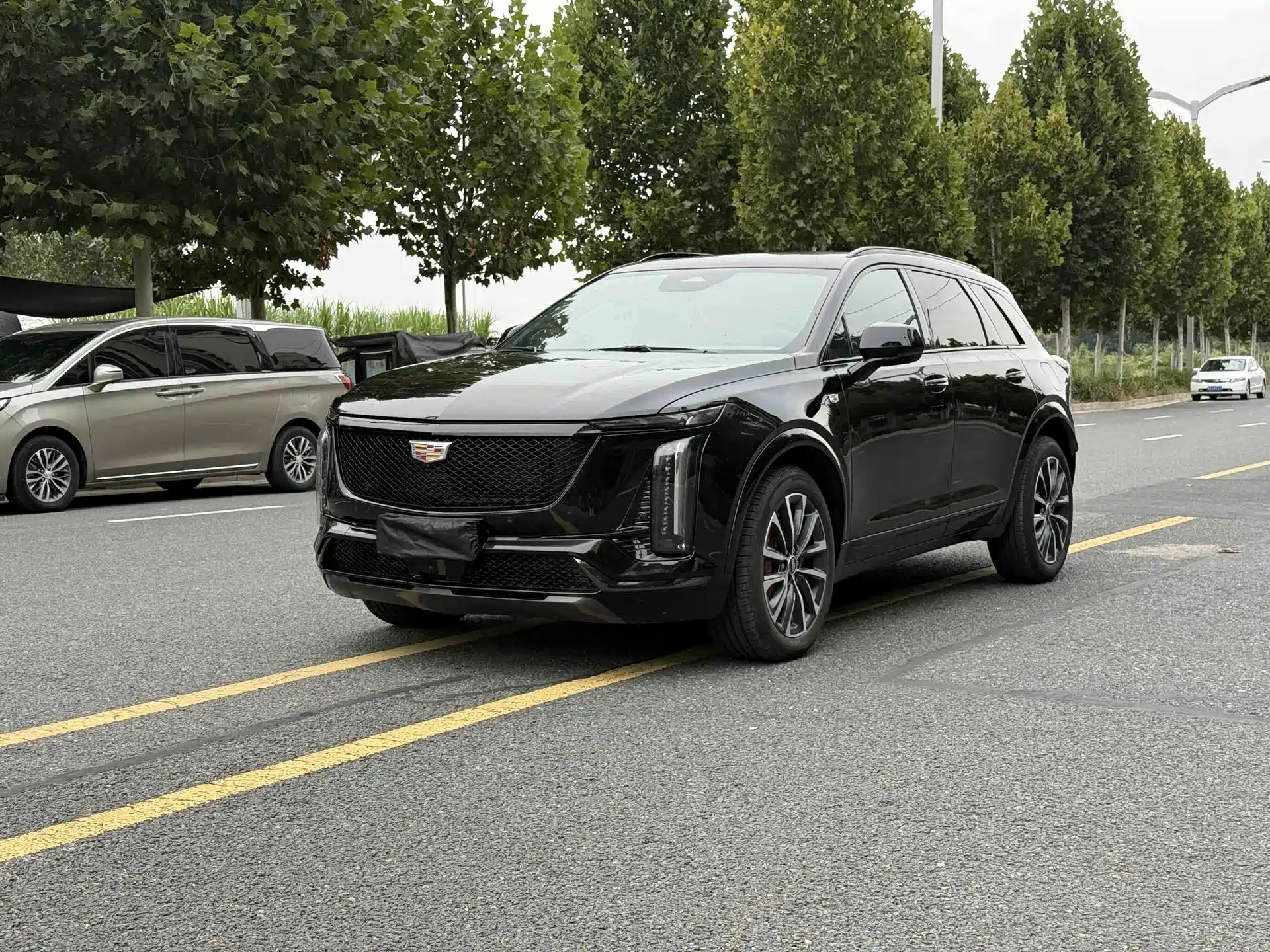Фото 1 - Cadillac XT5