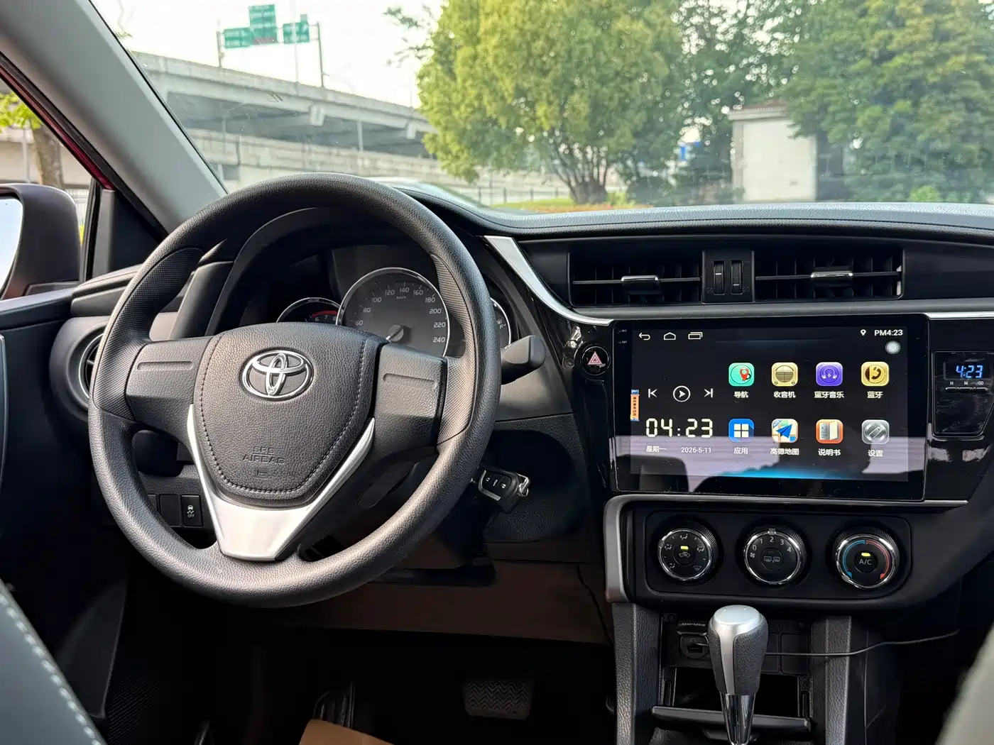 Toyota Corolla 2017 Facelift 1.2T S-CVT GL фото 13