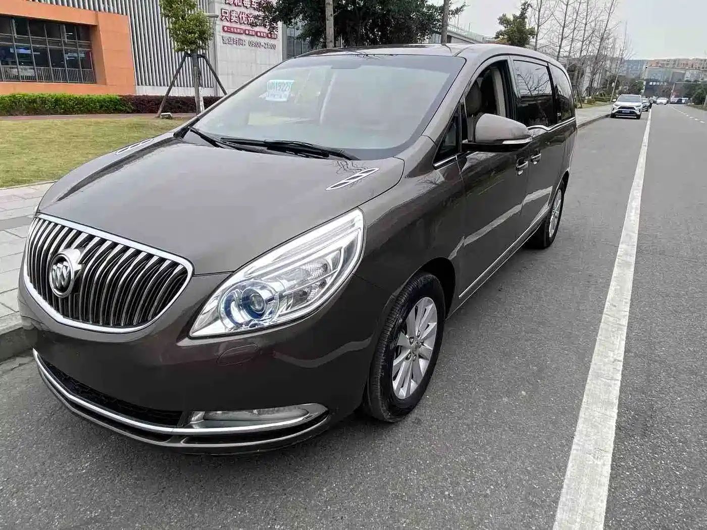 Buick GL8 2014 2.4L CT Luxury Business Comfort