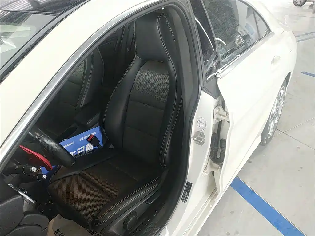 Mercedes-Benz CLA (Import) 2017 Facelift CLA 180 фото 15