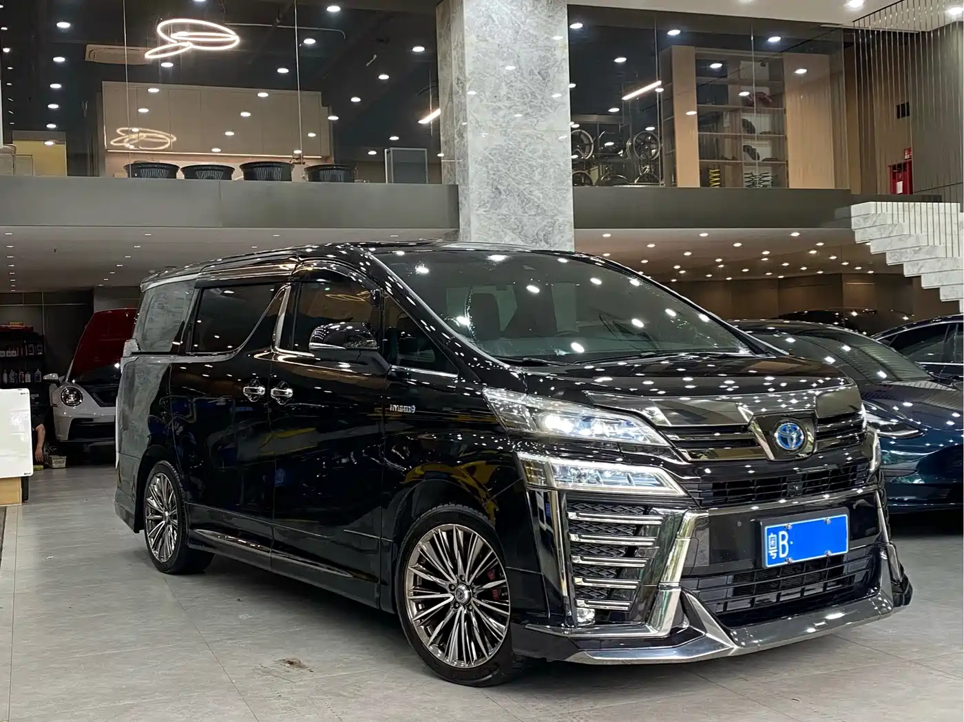 Toyota Vellfire 2020 2020 Twin Engine 2.5L HV Premium Edition