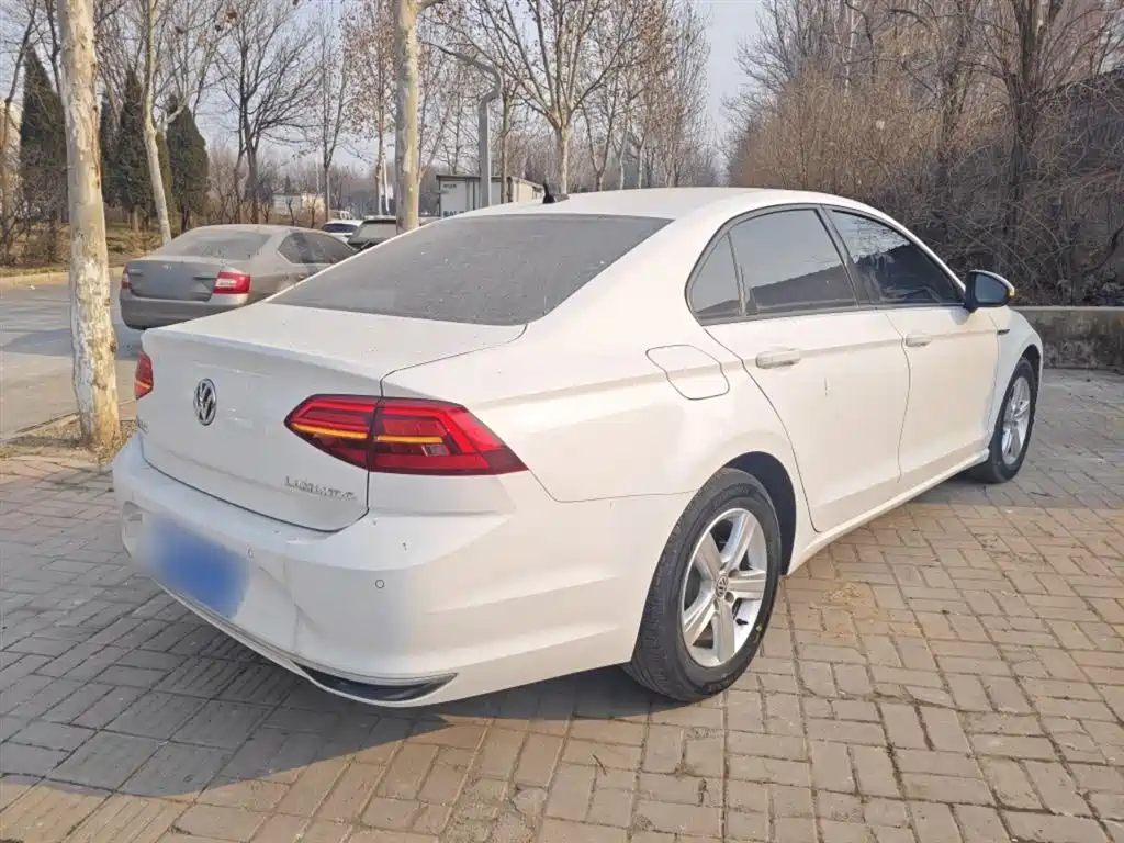 Volkswagen Lamando 2021 230TSI DSG Fashion Edition фото 23