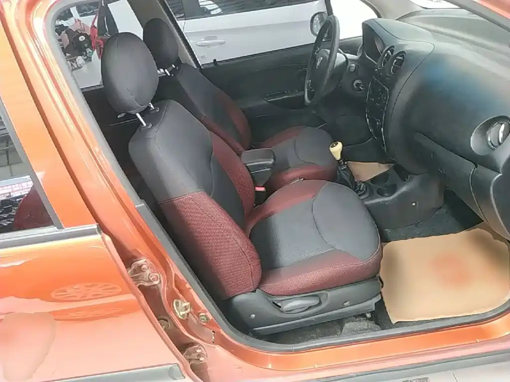 Baojun Lechi 2016 2012 Facelift 1.2L Manual Sport Premium