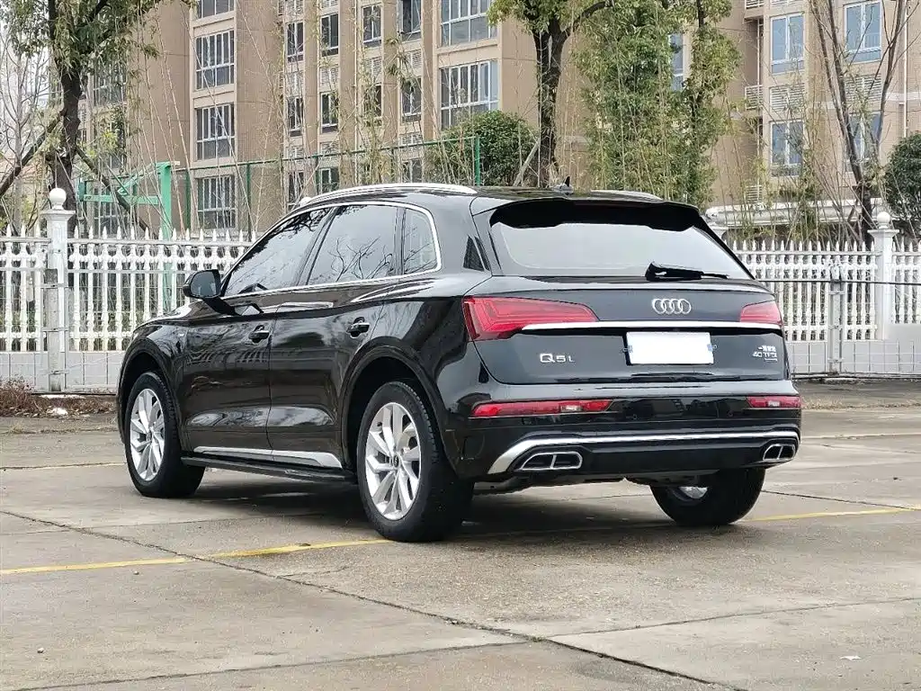 Audi Q5L 2022 Facelift 40T Luxury Dynamic фото 13