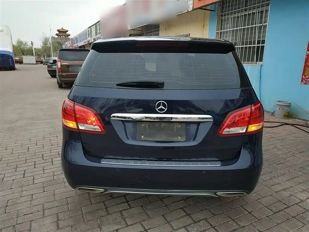 Mercedes-Benz B-Class 2018 B 200 Sport фото 6