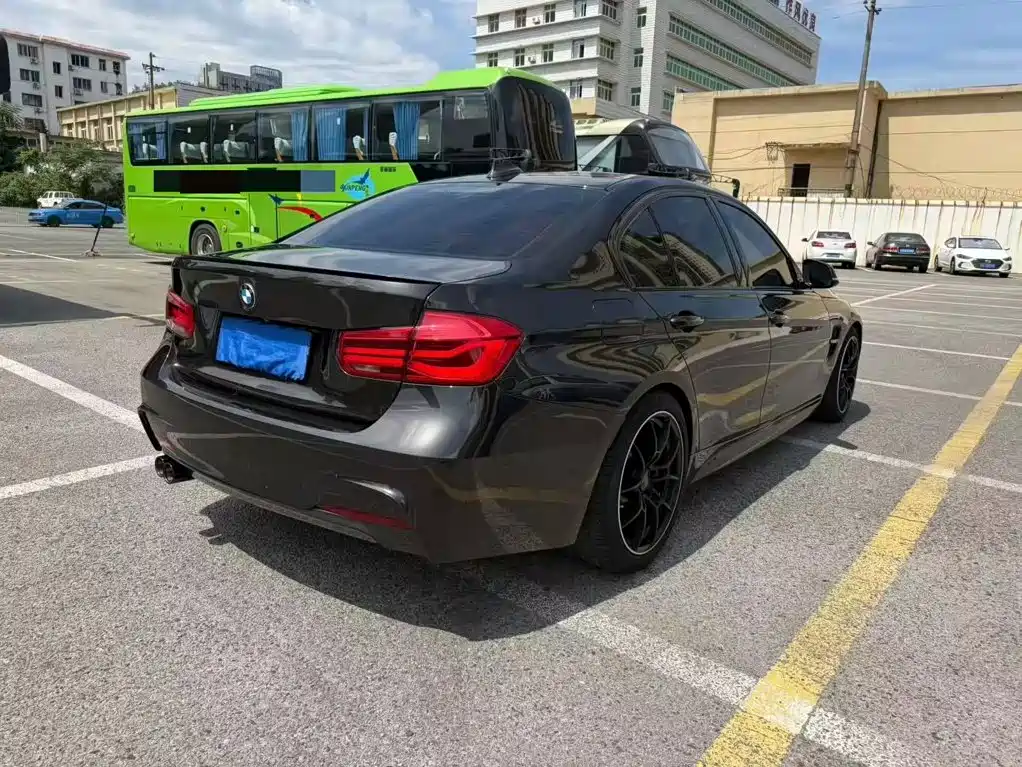 Фото 2 - BMW 3 Series