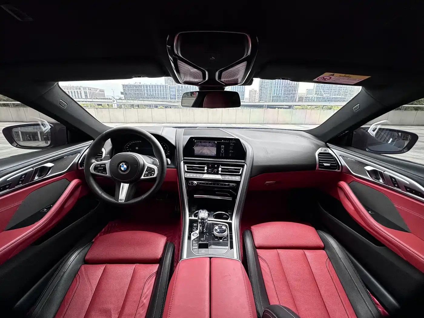 BMW 8 Series 2019 840i 2-Door Coupe Launch Limited Edition фото 18