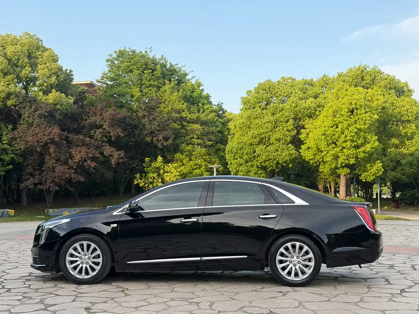 Cadillac XTS 2018 28T Technology фото 13