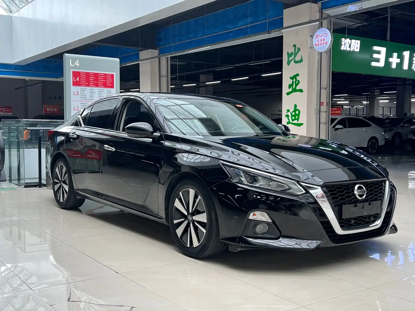 Фото 3 - Nissan Teana