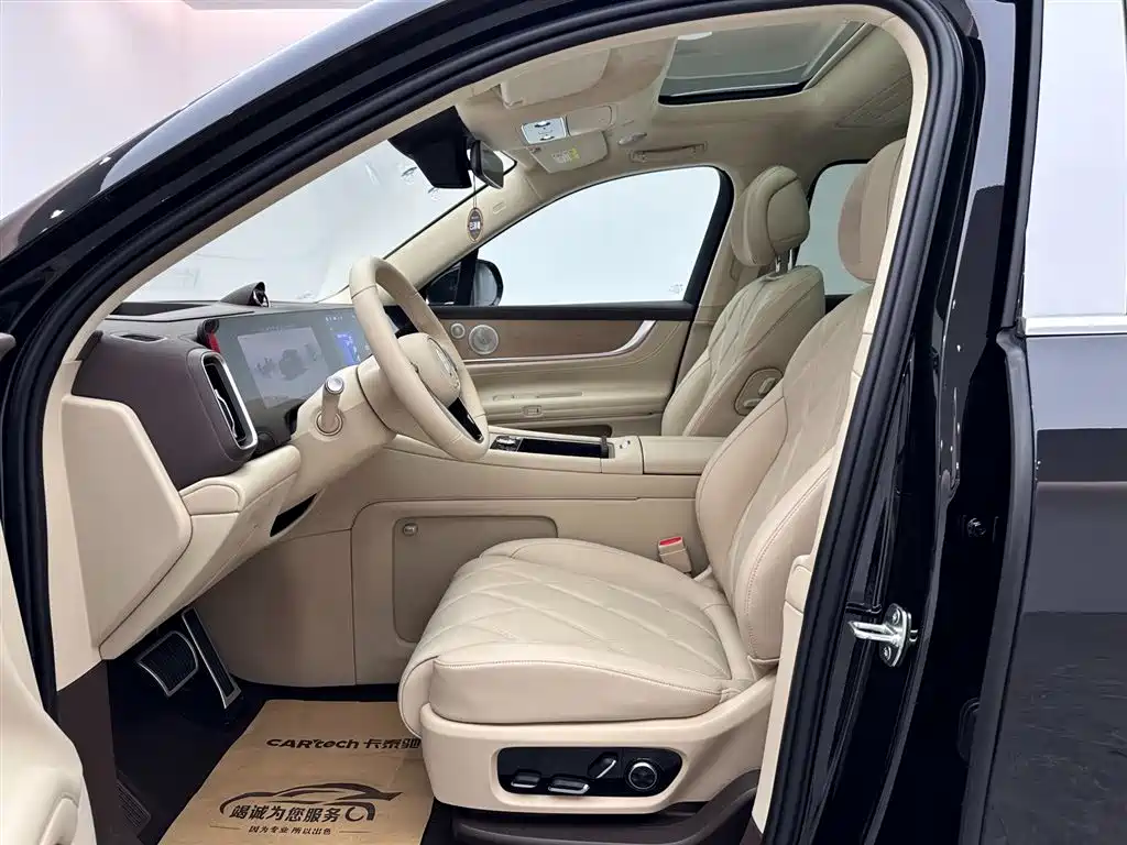 AITO Wenjie AITO M9 2025 Extended Range Ultra 52kWh 6-Seater фото 8