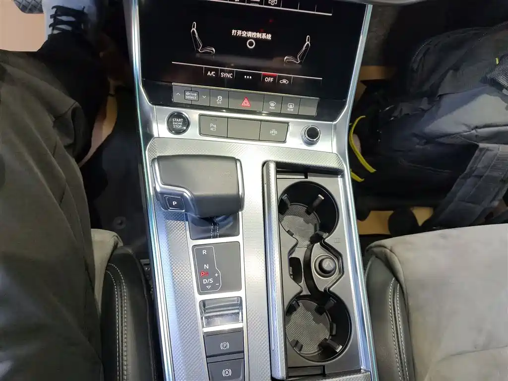 Audi A6L 2022 40 TFSI Luxury Dynamic фото 14