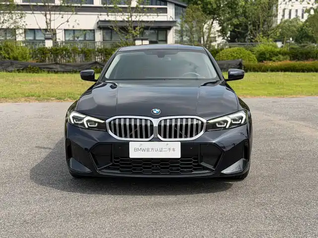BMW 3 Series 2023 320i M Sport Package — фото 2
