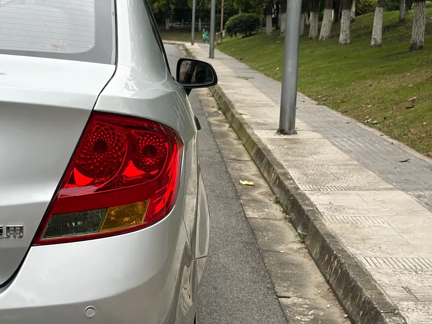 Chevrolet Sail 2011 2010 Sedan 1.2L AMT Ideal Version