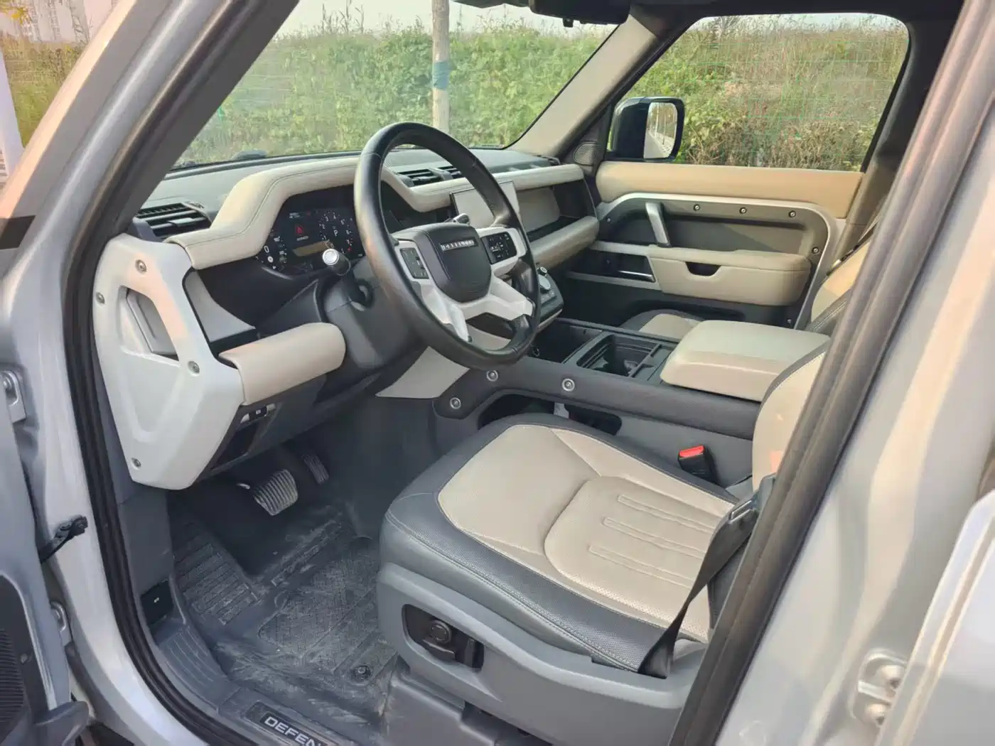 Land Rover Defender 2021 110 P400 X-DYNAMIC HSE фото 4