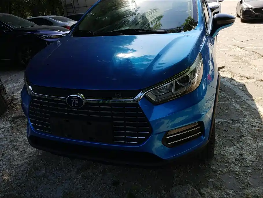 BYD Yuan New Energy 2018 EV360 Smart Connected Cool Edition фото 2