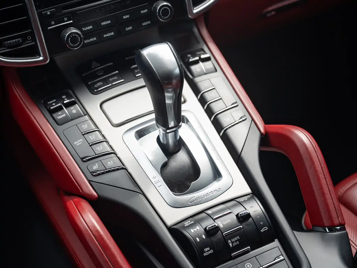 Photo 16 - Porsche Cayenne