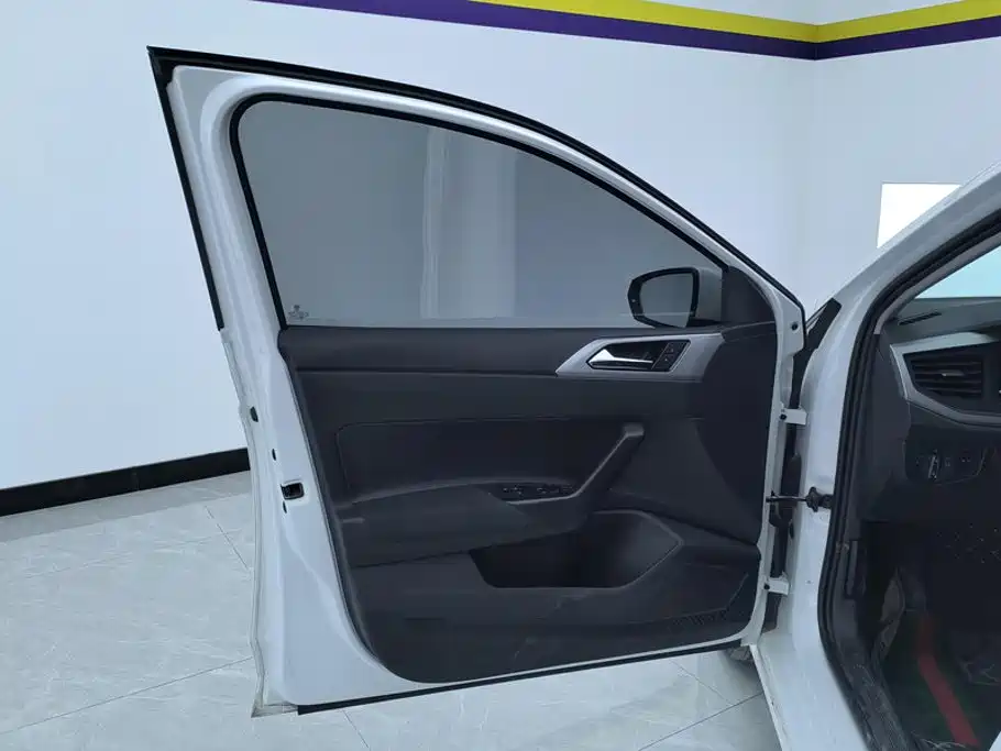 Фото 7 - Volkswagen Polo