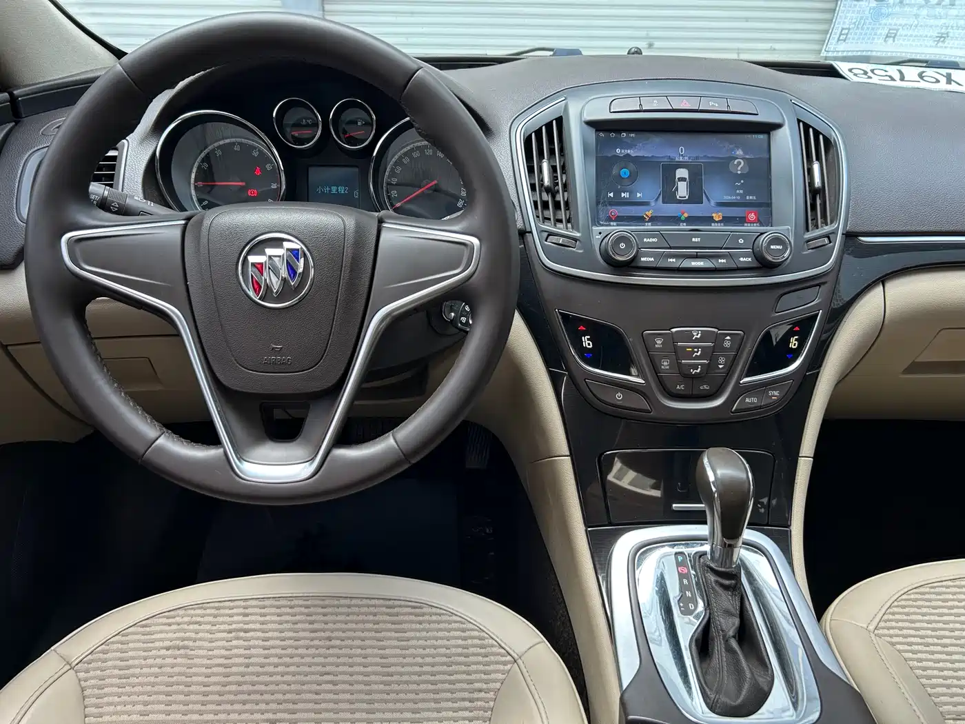 Buick Regal 2015 2.0L Leading Fashion Model фото 8