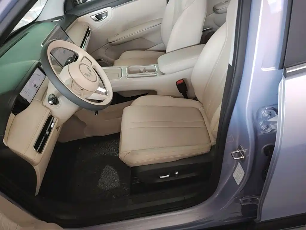 صورة 15 - Wuling Motors Wuling Bingo S