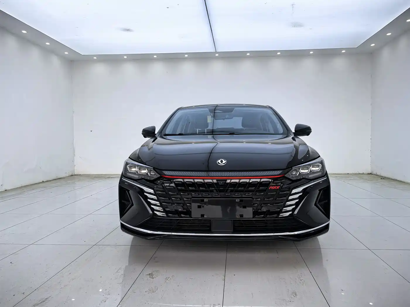 DONGFENG YI HYUN MAX