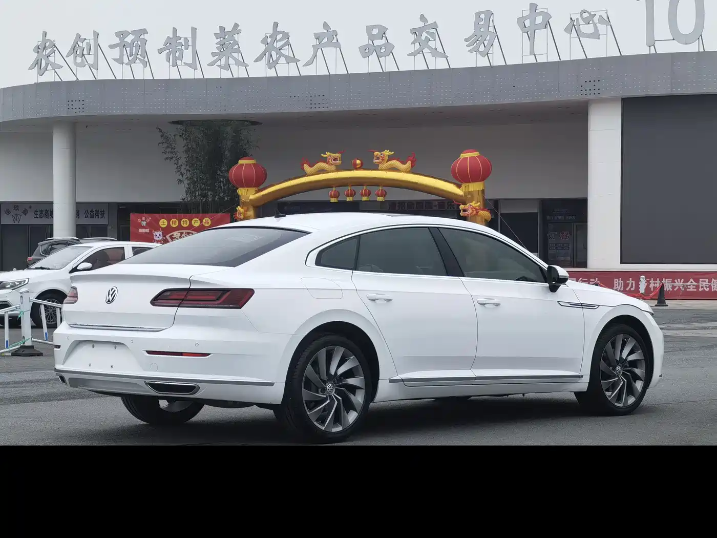 Volkswagen FAW-Volkswagen CC 2019 330TSI Luxury Appearance (China V) фото 11