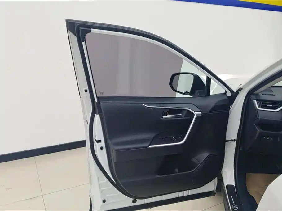 Toyota RAV4 Rongfang 2021 2.0L CVT 2WD Trend PLUS фото 7