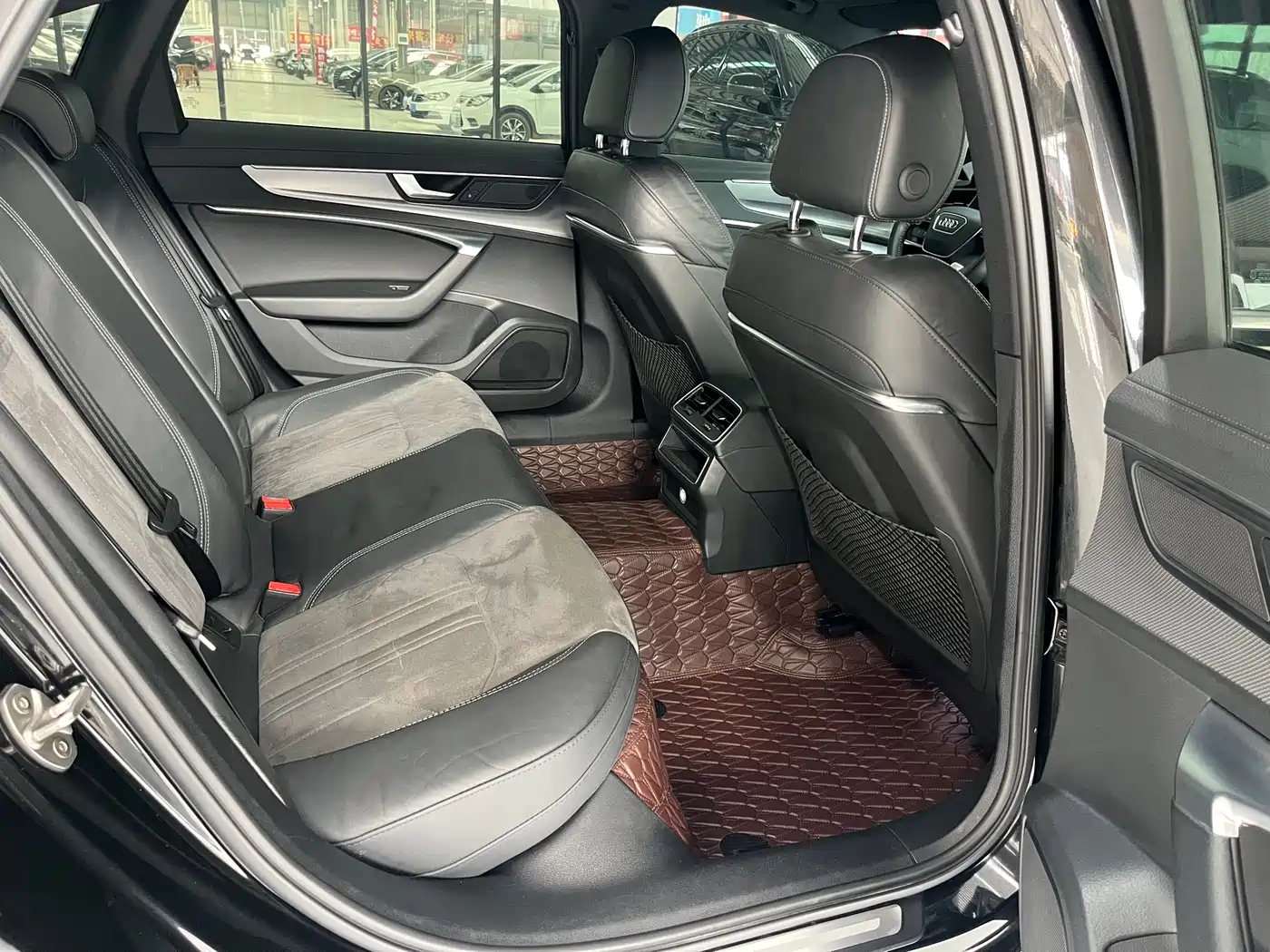 Audi A6L 2020 40 TFSI Luxury Dynamic фото 9