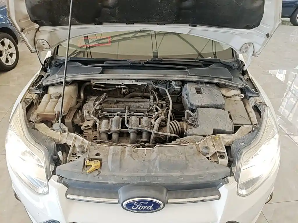 Фото 20 - Ford Focus