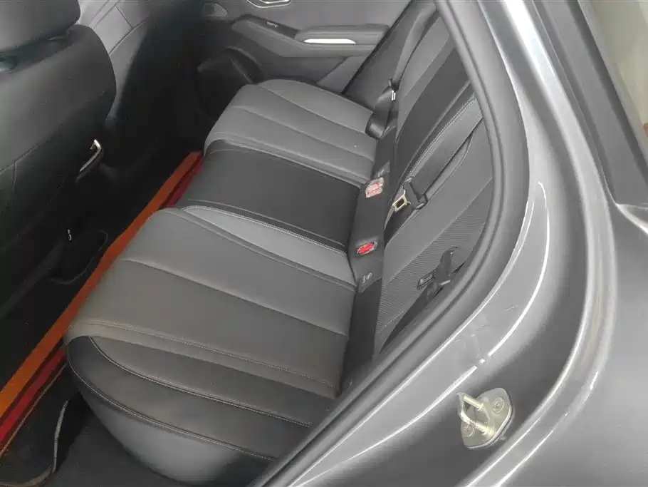 BYD Qin L 2024 DM-i 120KM Superior Edition фото 11