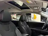 Фото 24 - Hyundai Elantra