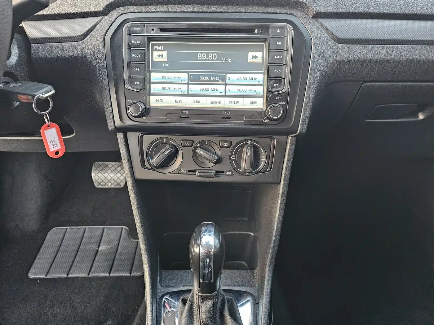 Volkswagen Jetta 2015 1.6L Auto Comfort фото 15