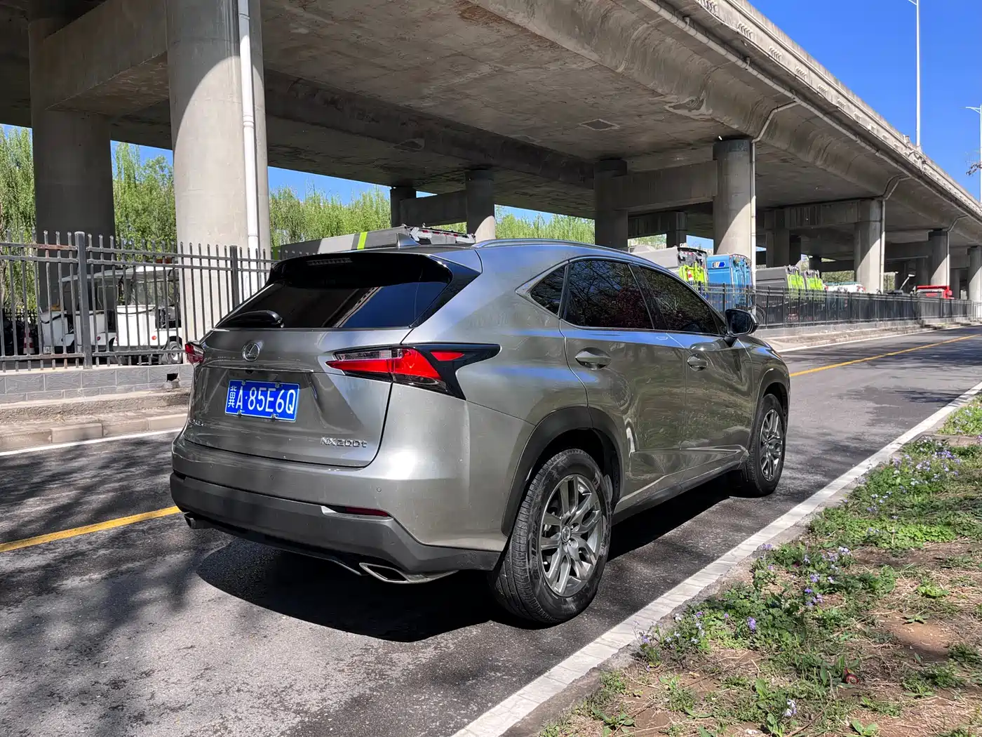Lexus NX 2015 200t AWD F Sport фото 8