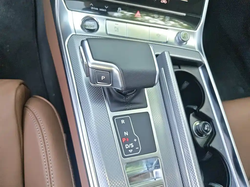Audi A6L 2024 45 TFSI Premium Dynamic фото 11