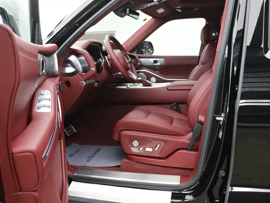 TANK TANK 700 NEW ENERGY