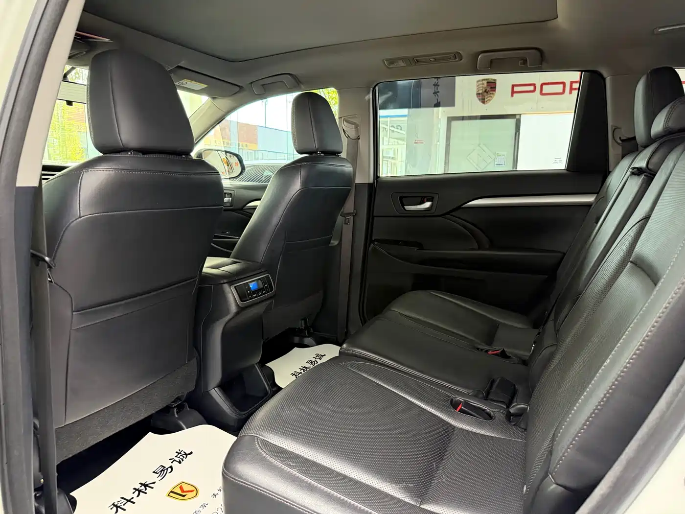 Toyota Highlander 2015 2.0T FWD Luxury Edition 7-seater фото 12