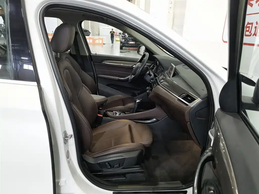 BMW X1 New Energy 2017 xDrive25Le фото 23