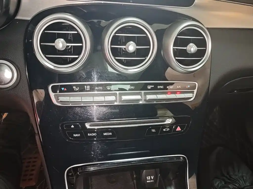 Фото 13 - Mercedes-Benz GLC
