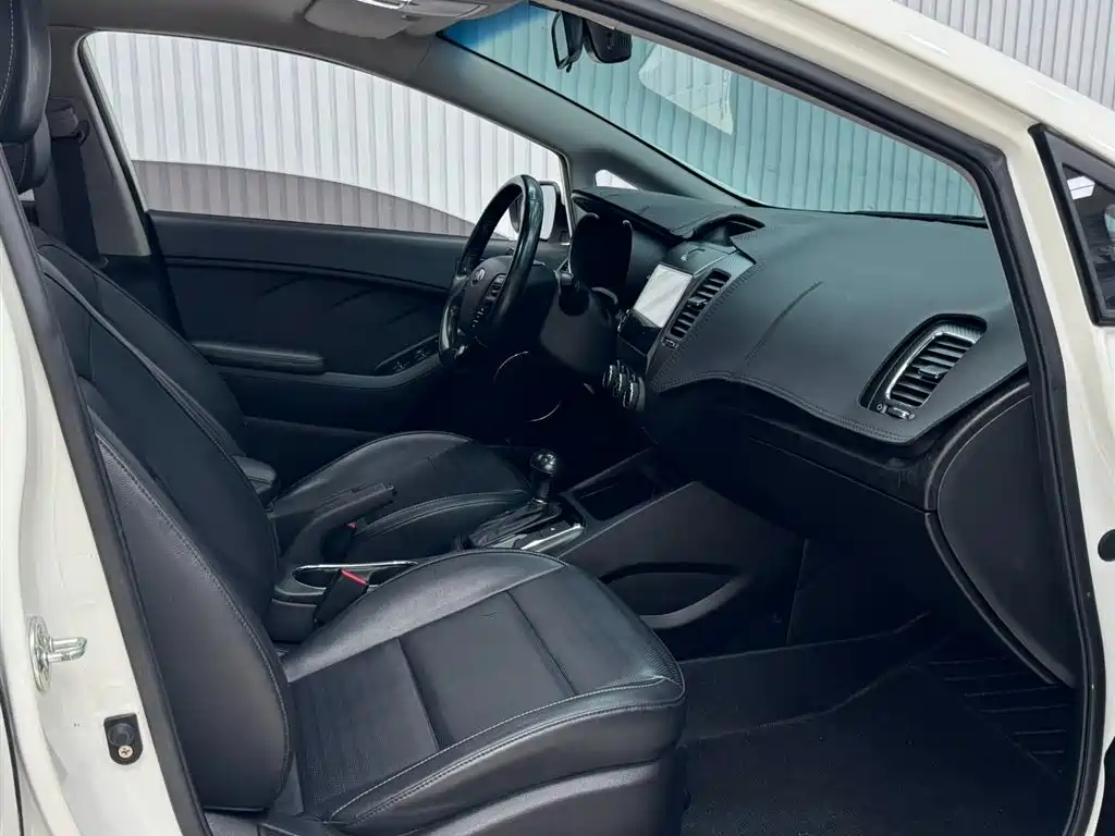 Kia K3 2017 1.6L Automatic 15th Anniversary Special GLS фото 17