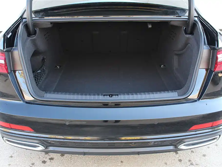 Audi A6L 2021 45 TFSI Exclusive Sport фото 12