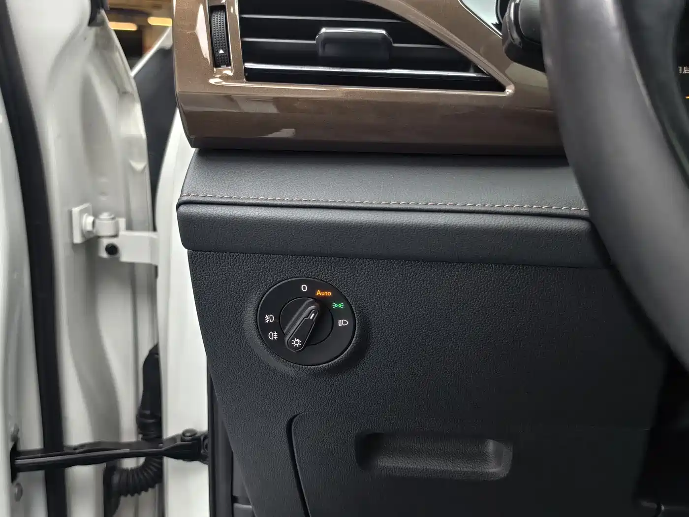 Volkswagen Tharu 2022 280TSI 2WD Comfort фото 13