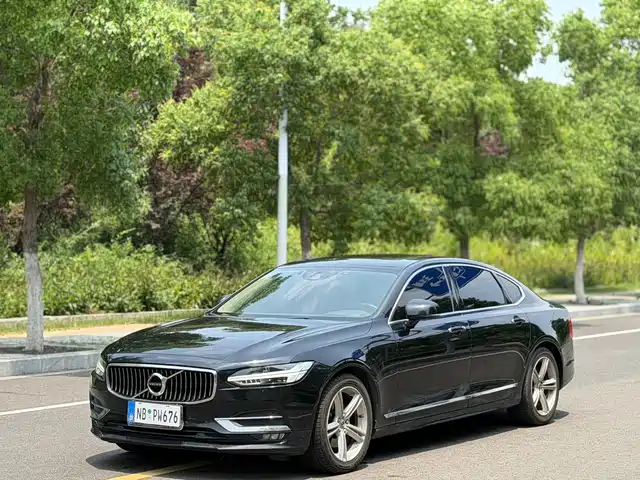 Volvo S90 2019