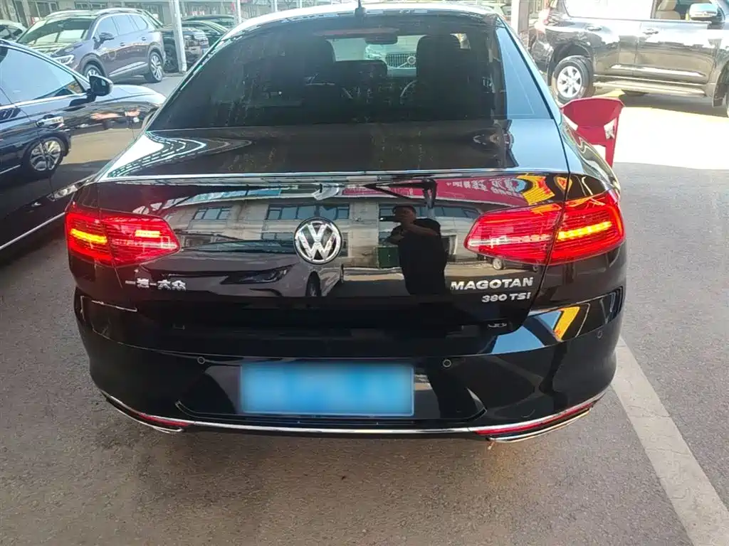 Volkswagen Magotan 2019 380TSI DSG Luxury Class China VI фото 6