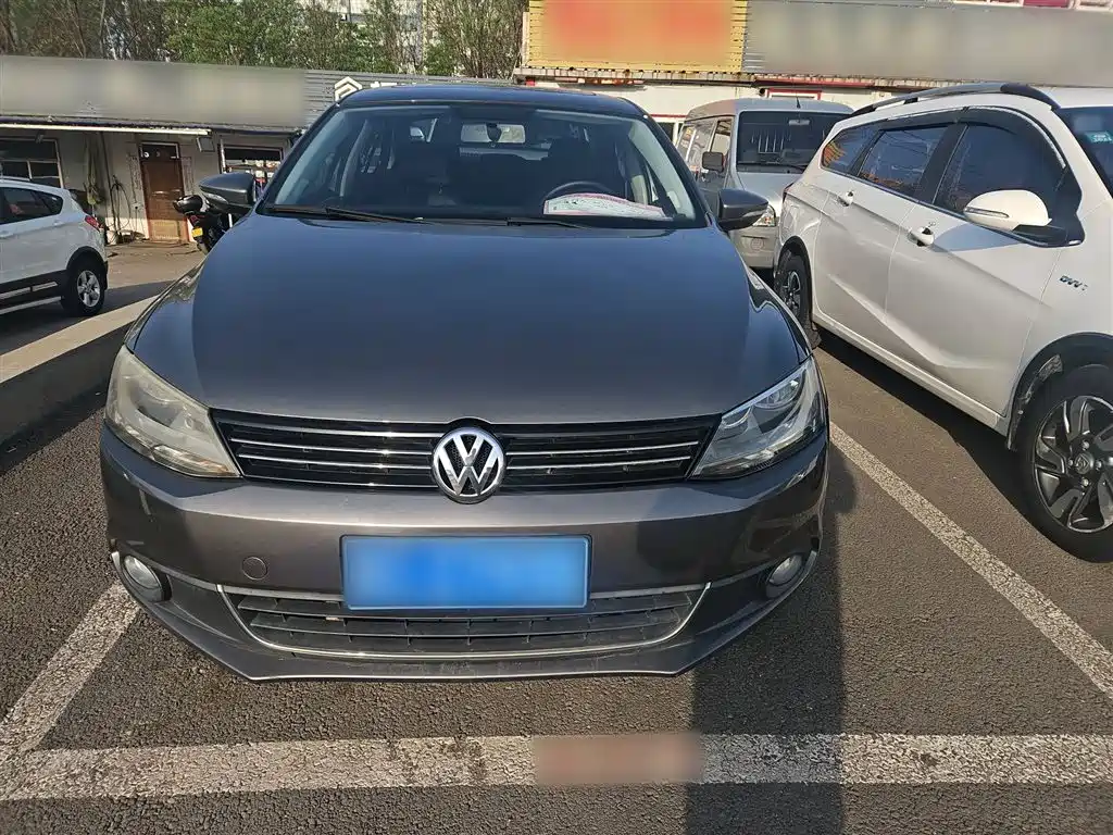 Volkswagen Sagitar 2014 Facelift 1.6L Automatic Comfort фото 5